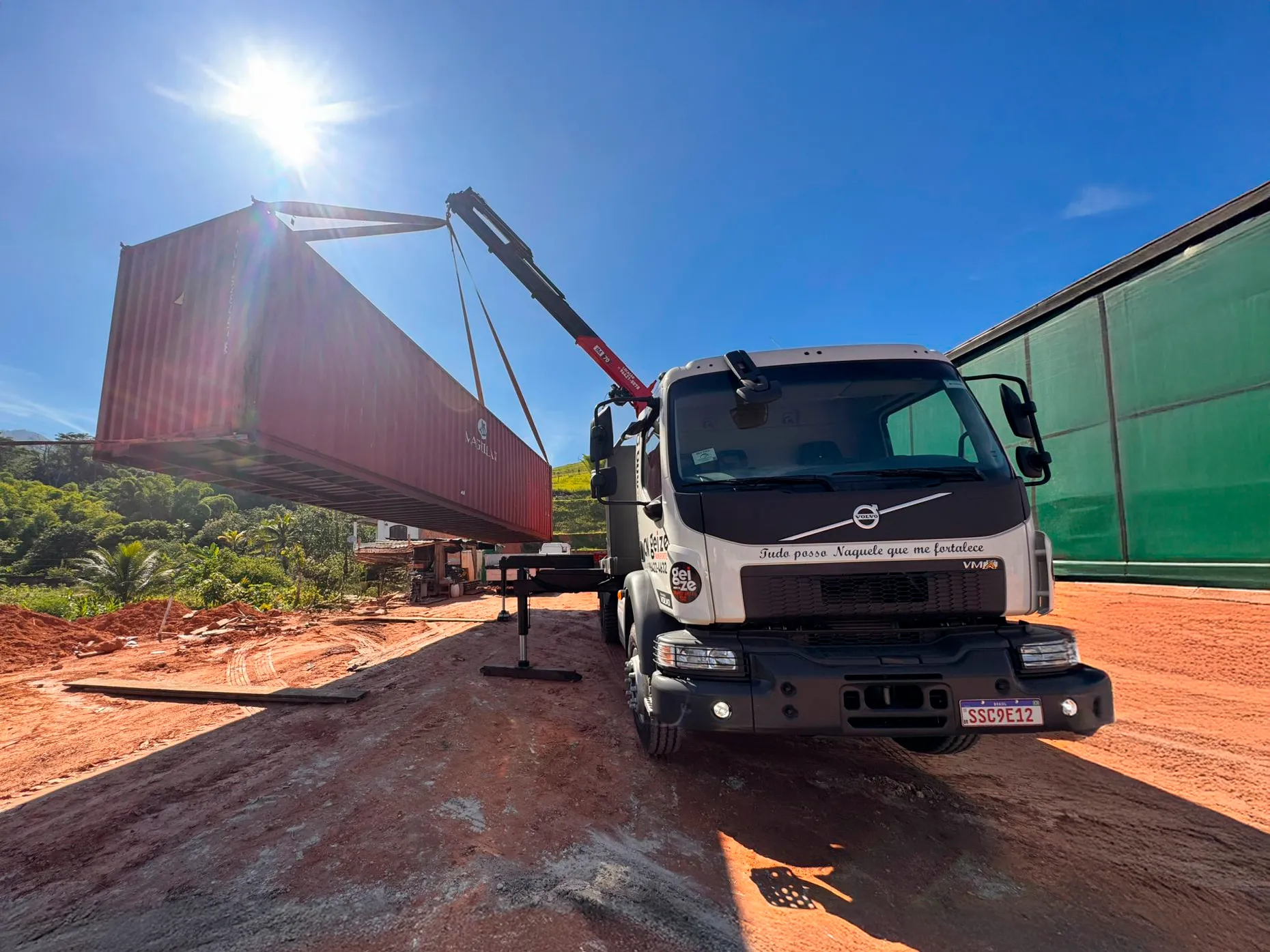 Mais informações e aplicações do serviço de IÇAMENTO E MOVIMENTAÇÕES